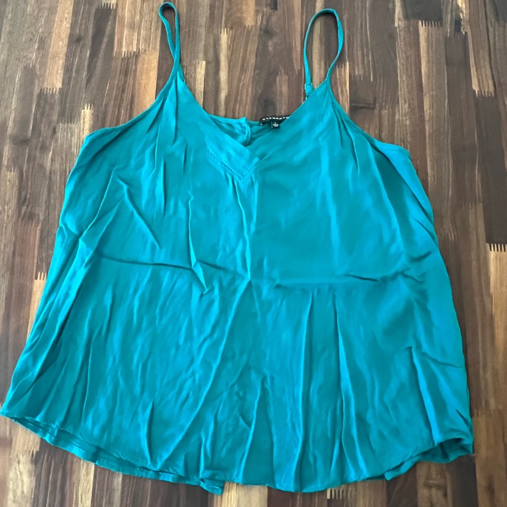 Button up back pretty top!